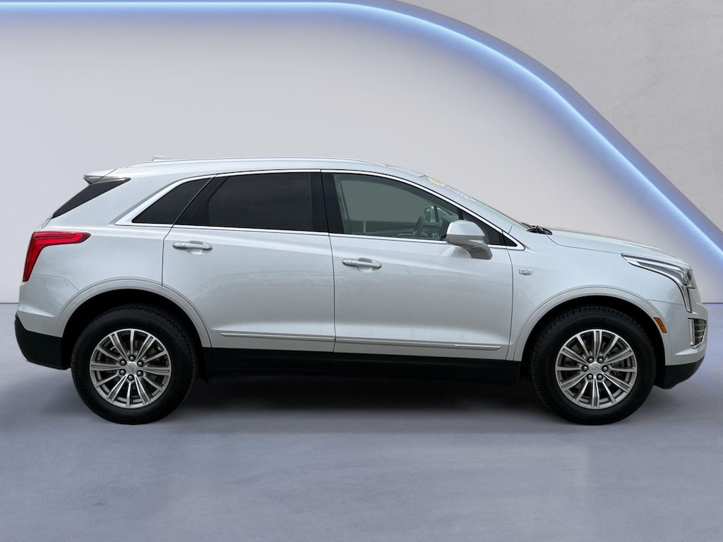 Used 2019 Cadillac XT5 Luxury AWD SUV