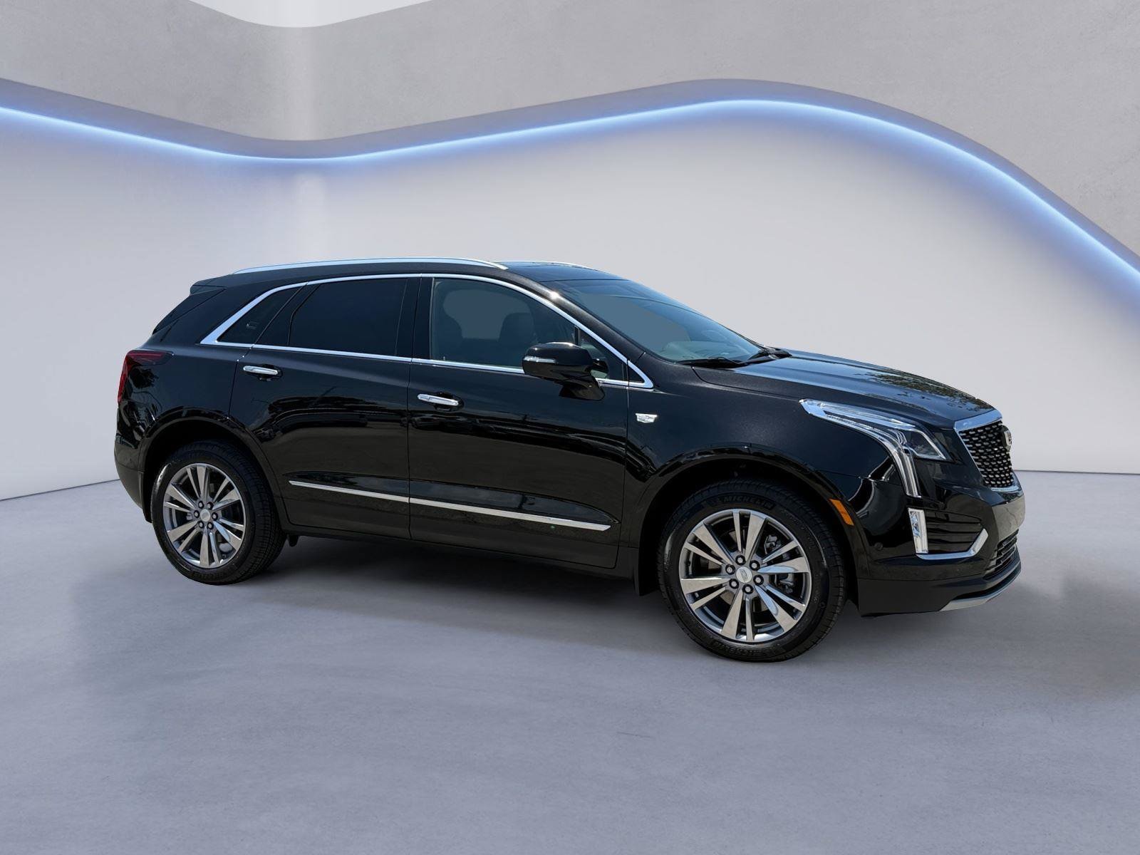 New 2026 CADILLAC XT5 Premium Luxury