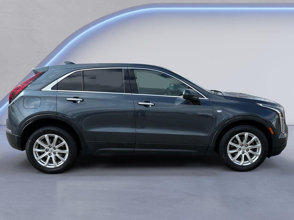 Used 2019 Cadillac XT4 FWD Luxury SUV