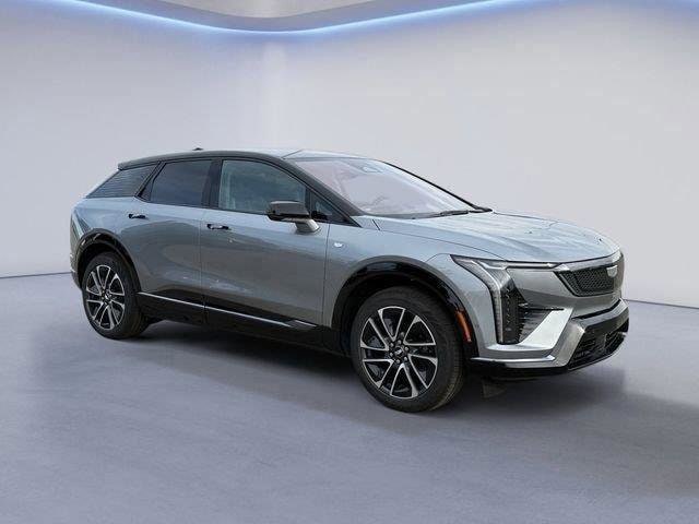 2025 Cadillac OPTIQ Sport 1's photo