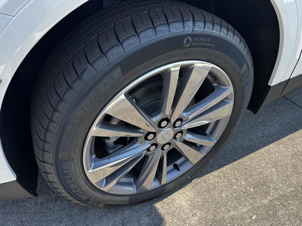 New 2026 CADILLAC XT5 Premium Luxury SUV