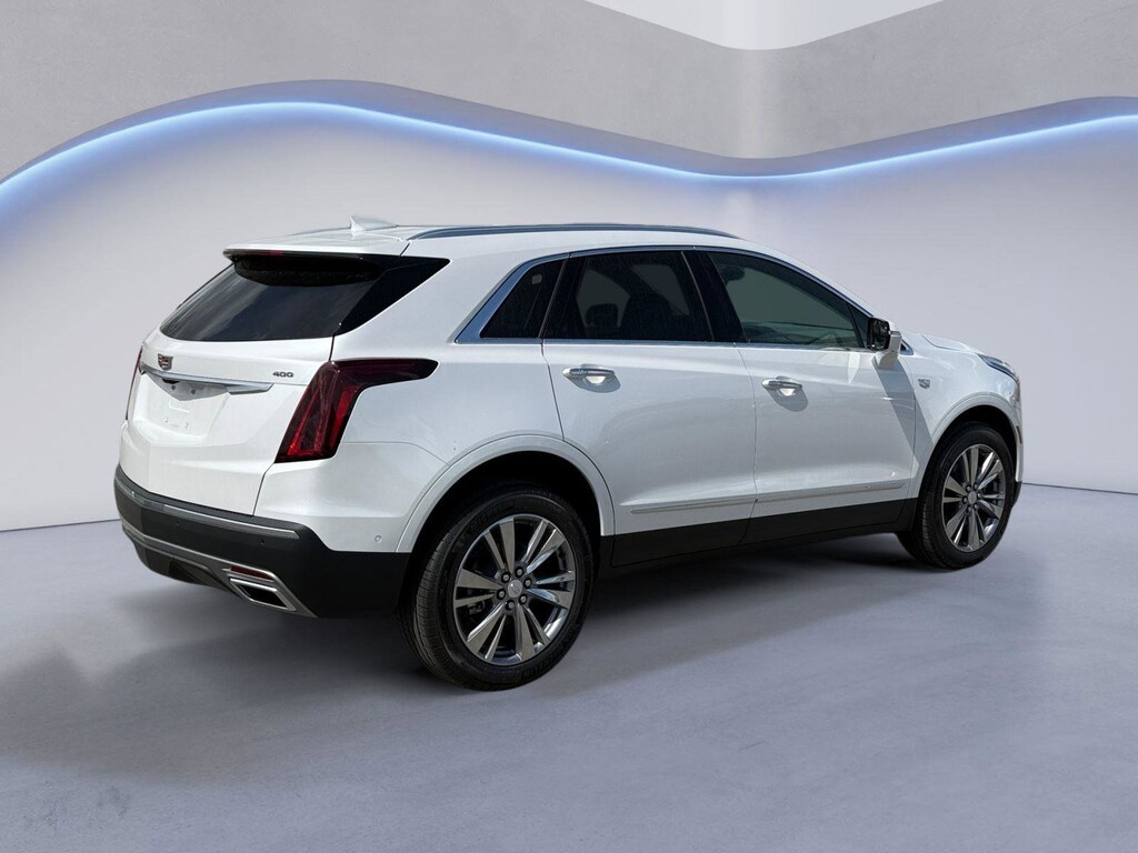 New 2026 CADILLAC XT5 Premium Luxury SUV