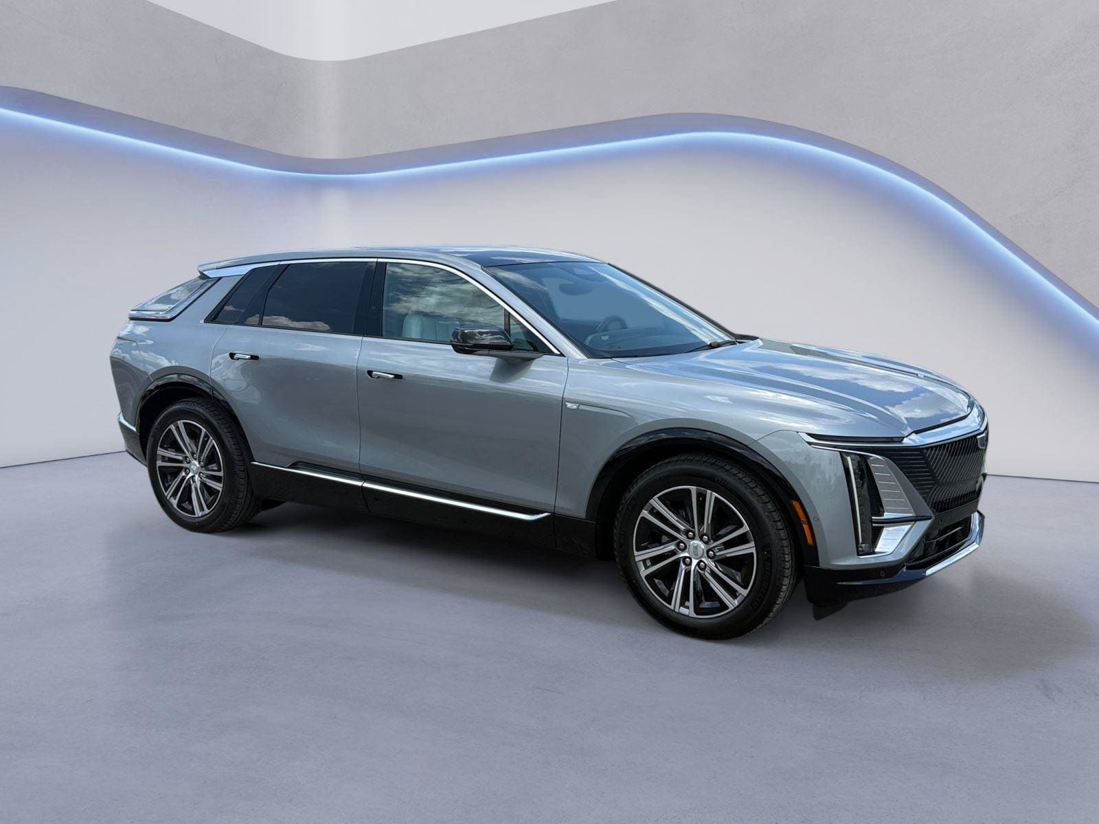 New 2026 CADILLAC LYRIQ Premium Luxury