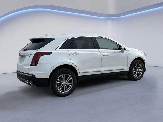 2022 Cadillac XT5 Premium Luxury photo 3