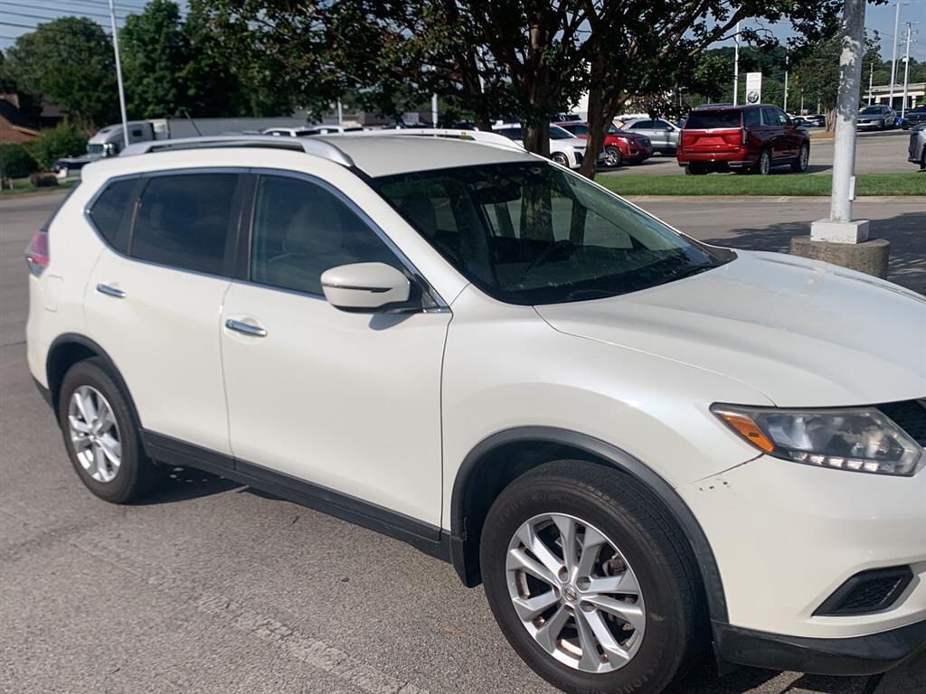 Used 2016 Nissan Rogue SV