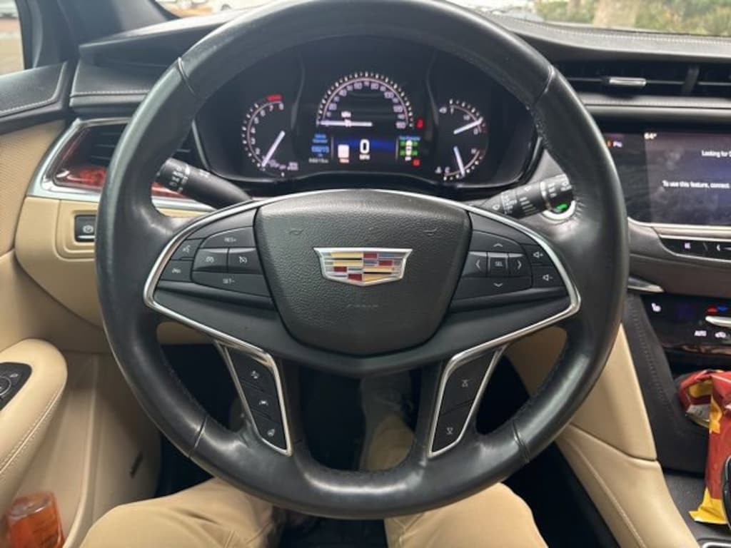Used 2017 Cadillac XT5 Luxury SUV