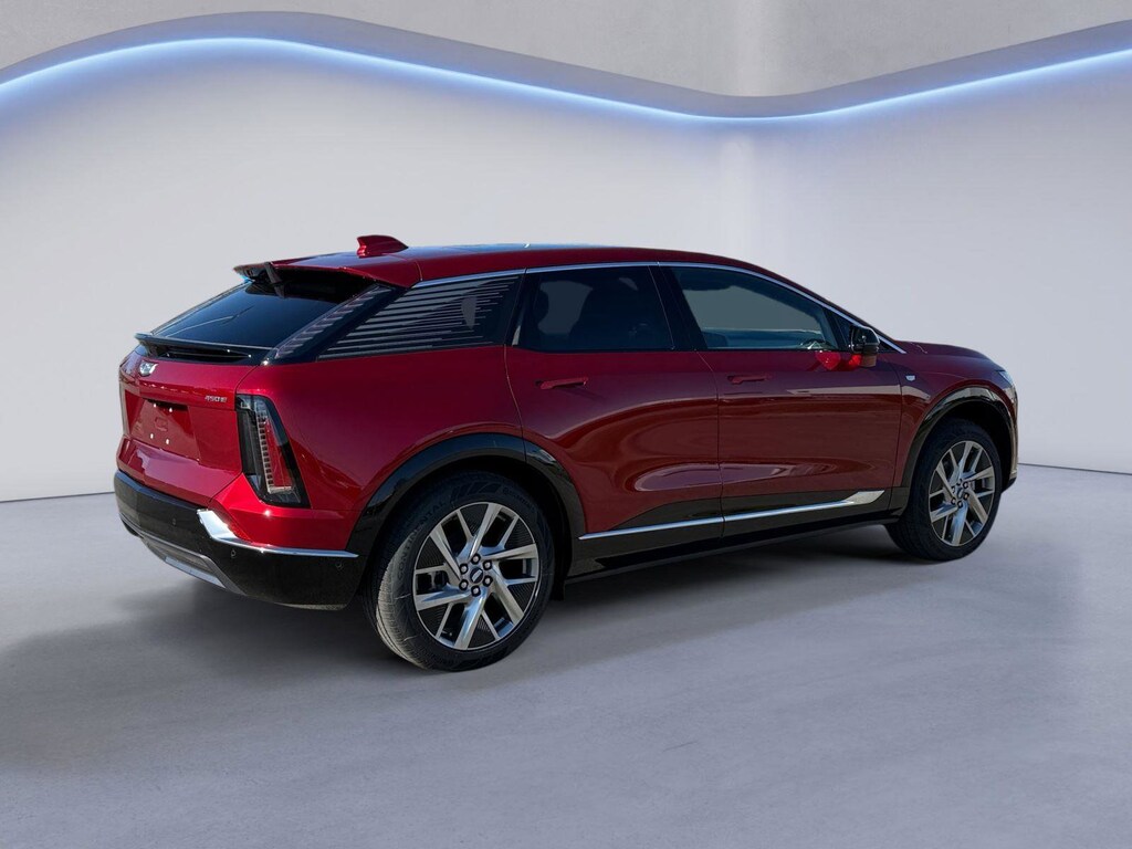 New 2026 CADILLAC OPTIQ Luxury SUV