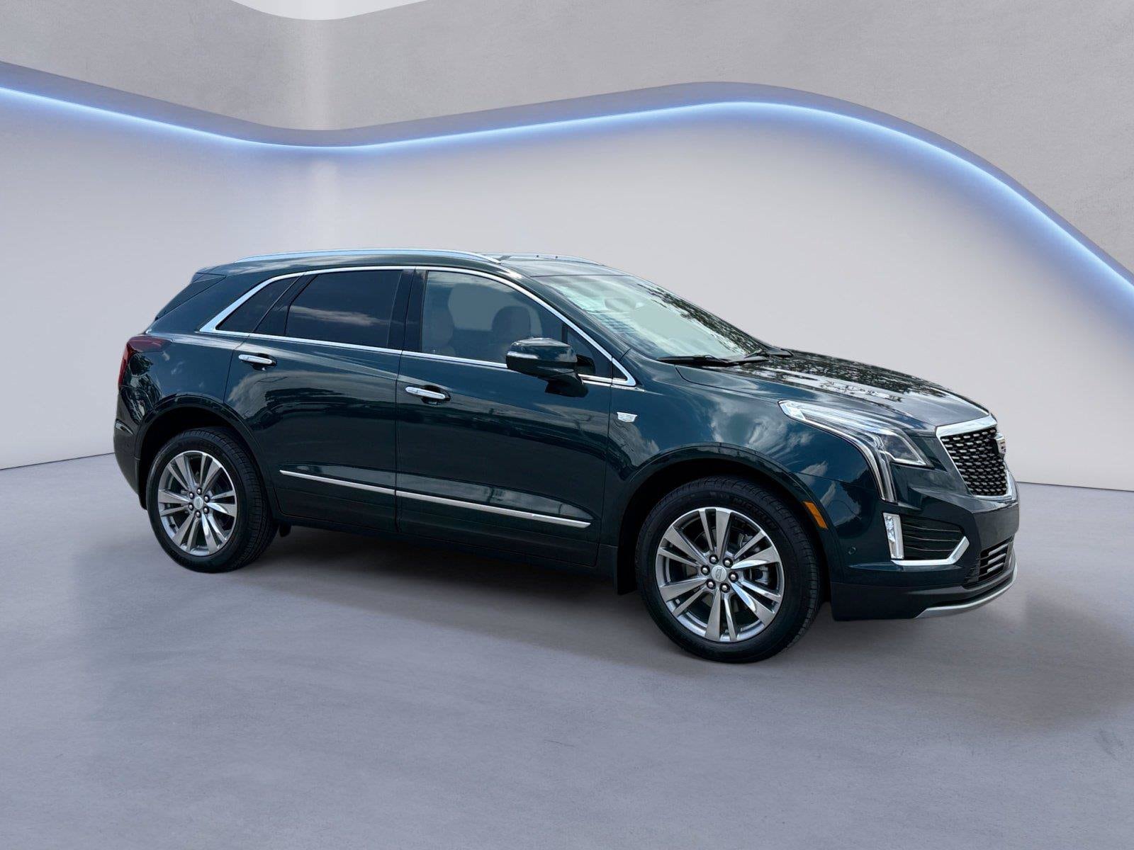 New 2026 CADILLAC XT5 Premium Luxury