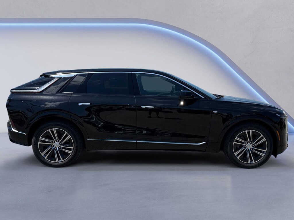 New 2026 CADILLAC LYRIQ Premium Luxury SUV
