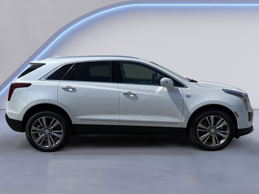 New 2026 CADILLAC XT5 Premium Luxury SUV