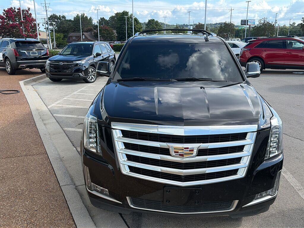 Used 2019 Cadillac Escalade ESV Luxury SUV