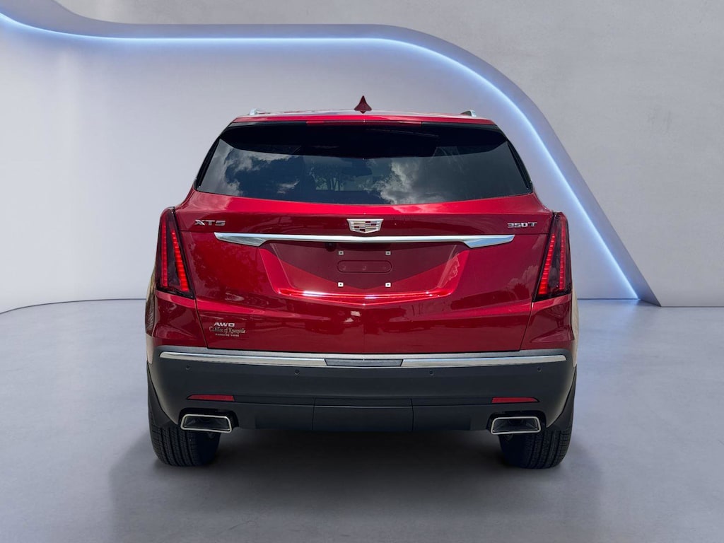 New 2026 CADILLAC XT5 Luxury SUV