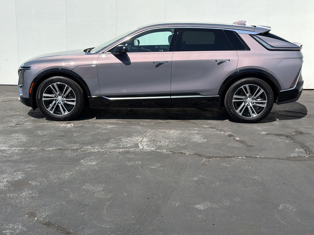 Certified 2024 CADILLAC LYRIQ Luxury 1 SUV