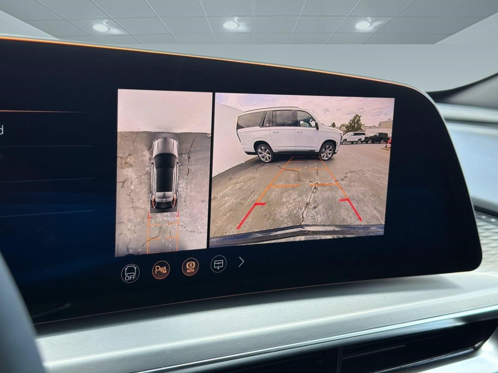 2027 Cadillac LYRIQ Signature Sport - Photo 18