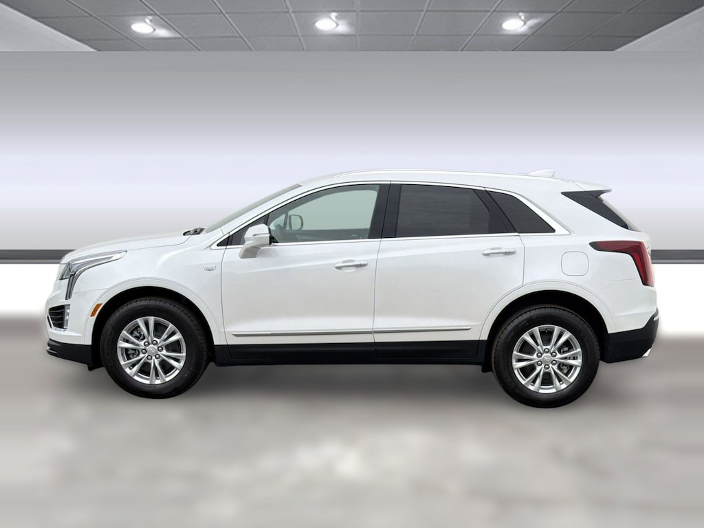 New 2026 CADILLAC XT5 Luxury SUV