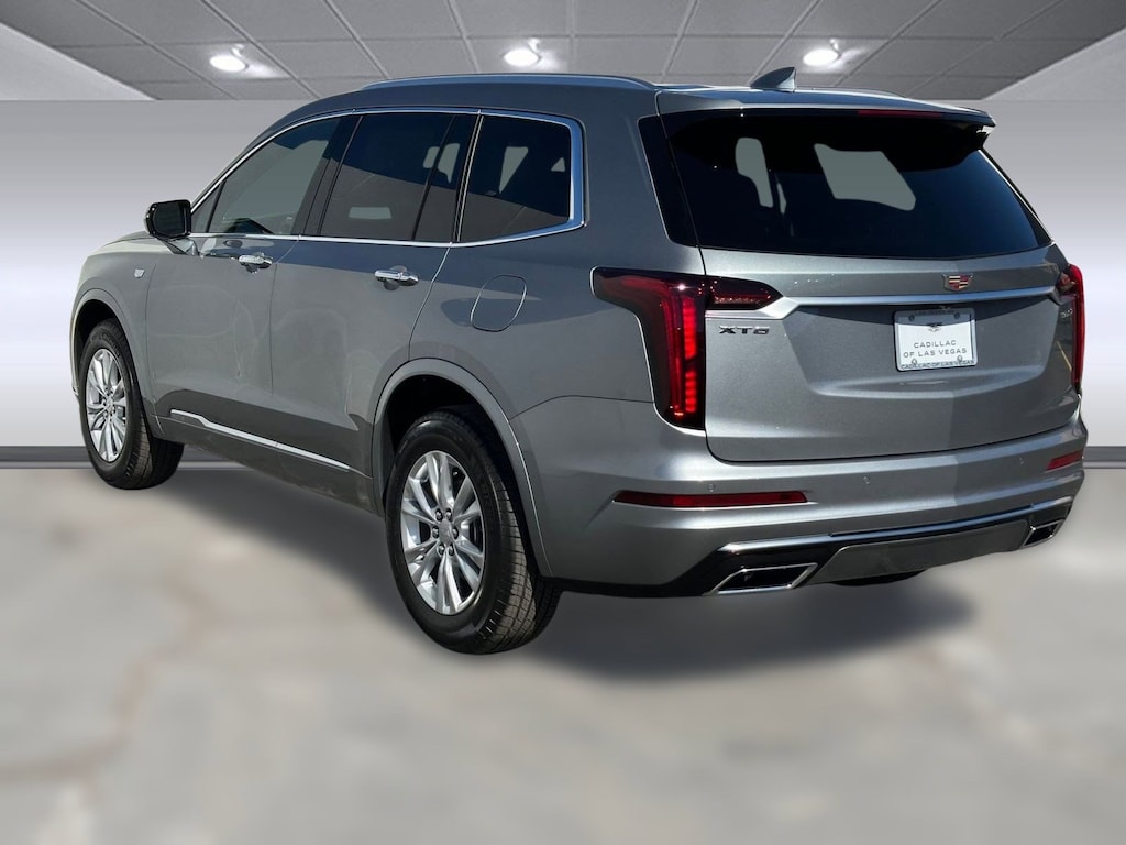 New 2025 CADILLAC XT6 Luxury SUV