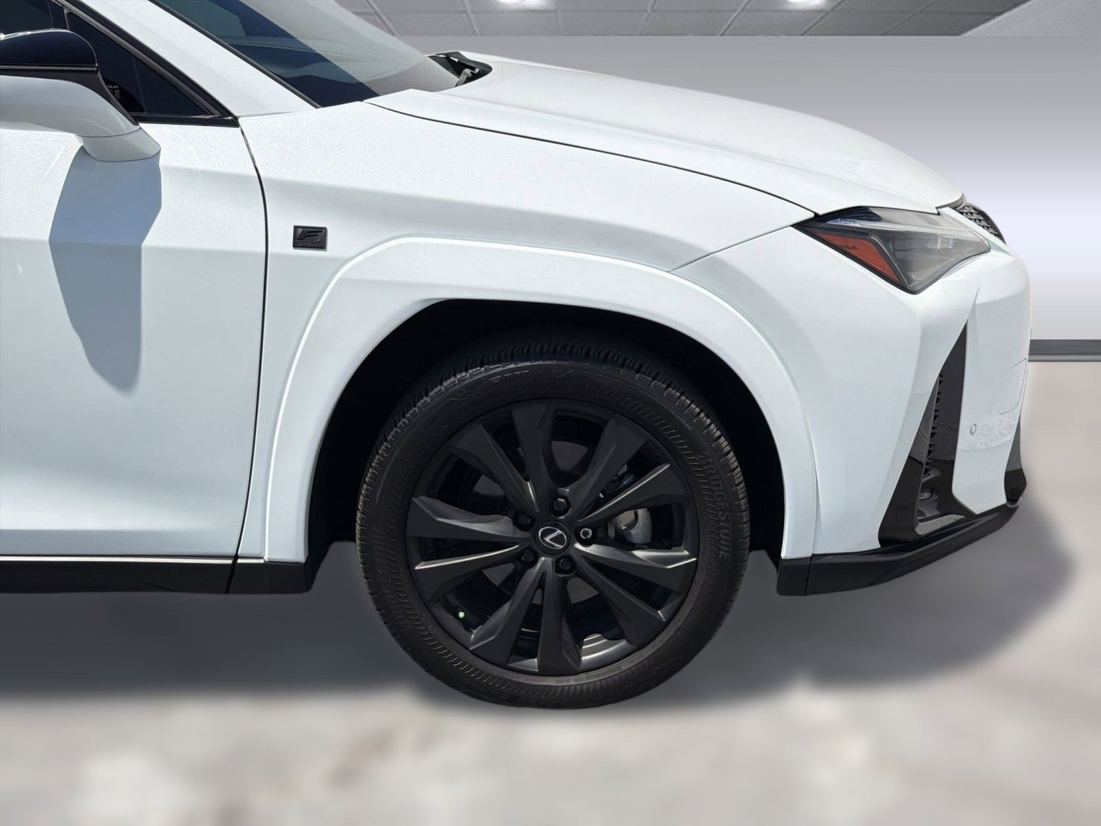 2024 Lexus UX 300h 250h F Sport Design - JTHB6JBH4R2164805 - Las