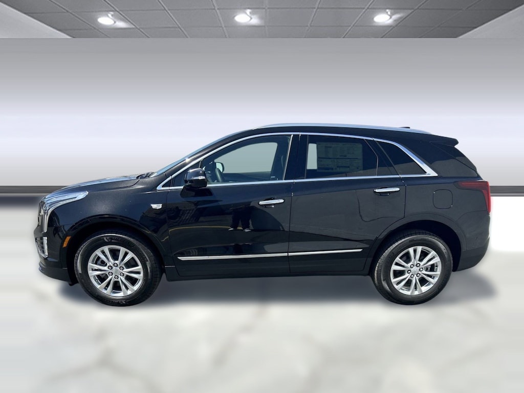 New 2025 CADILLAC XT5 Luxury SUV