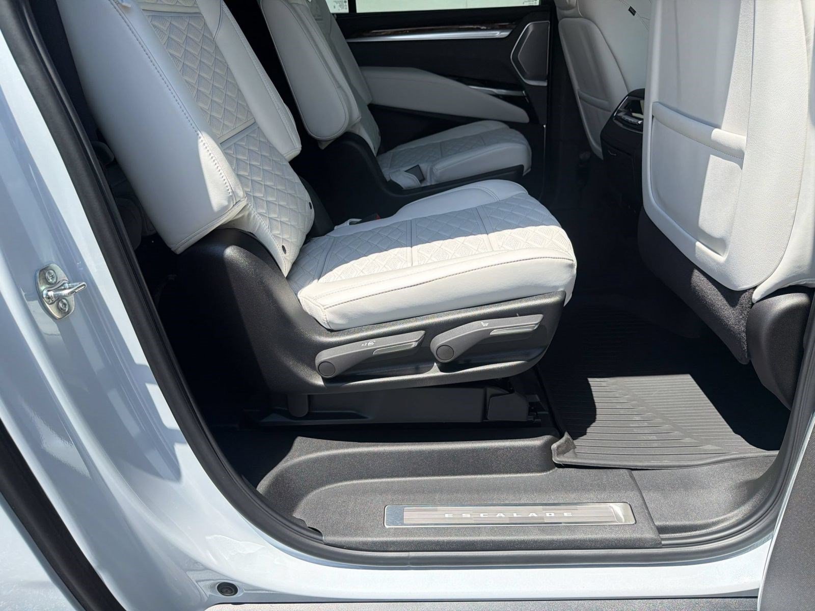 2026 Cadillac Escalade ESV Platinum Sport - Photo 29