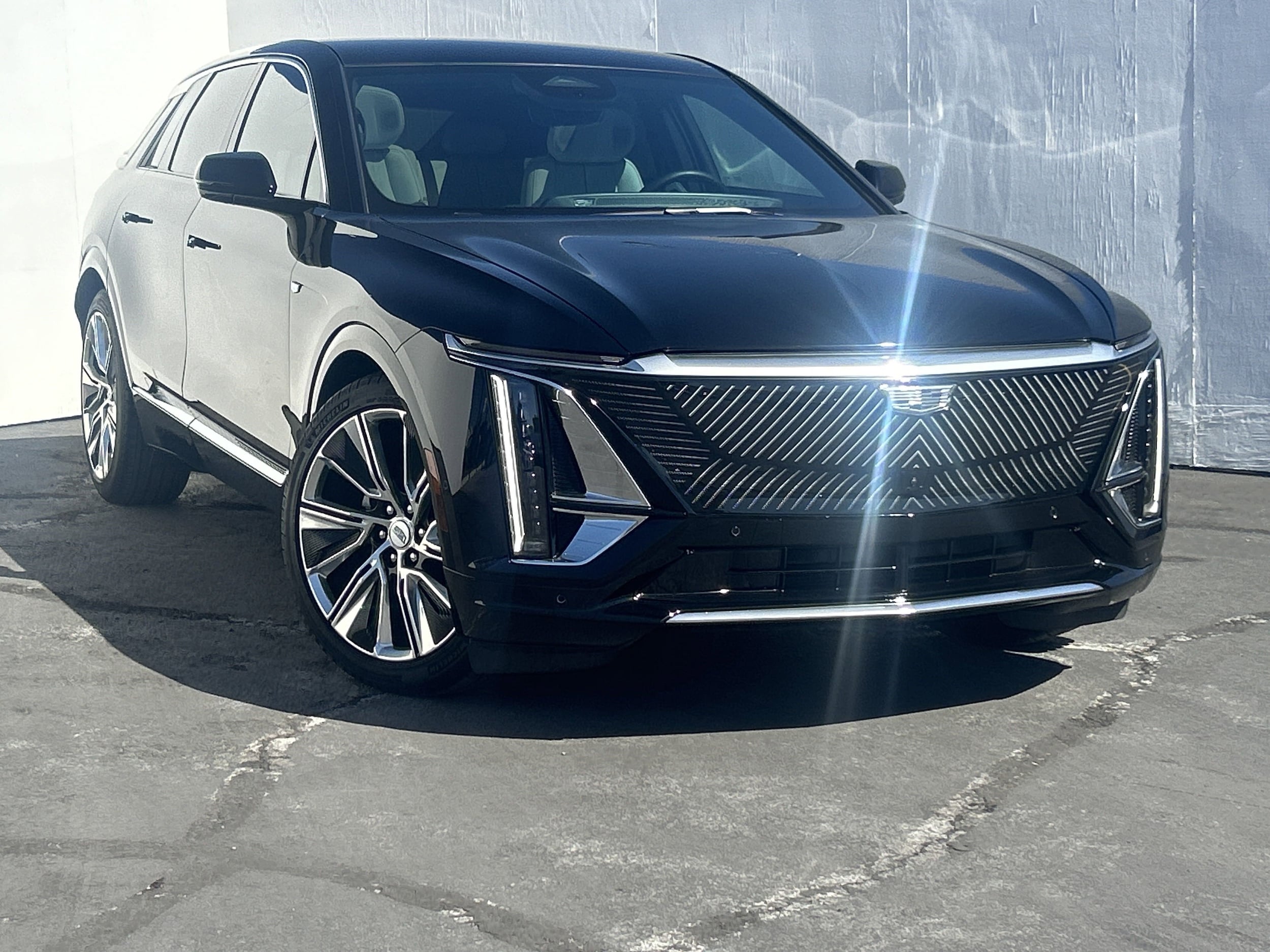 Certified 2024 Cadillac LYRIQ Luxury 3 with VIN 1GYKPSRK0RZ112384 for sale in Las Vegas, NV