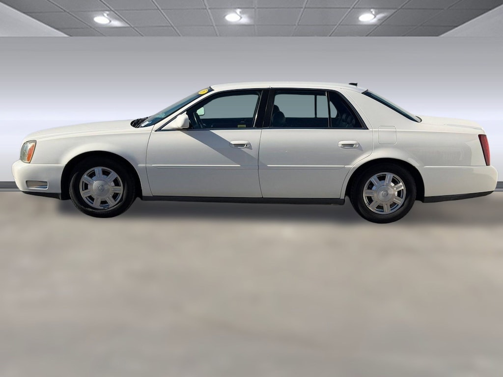 Used 2005 CADILLAC Deville Base Car