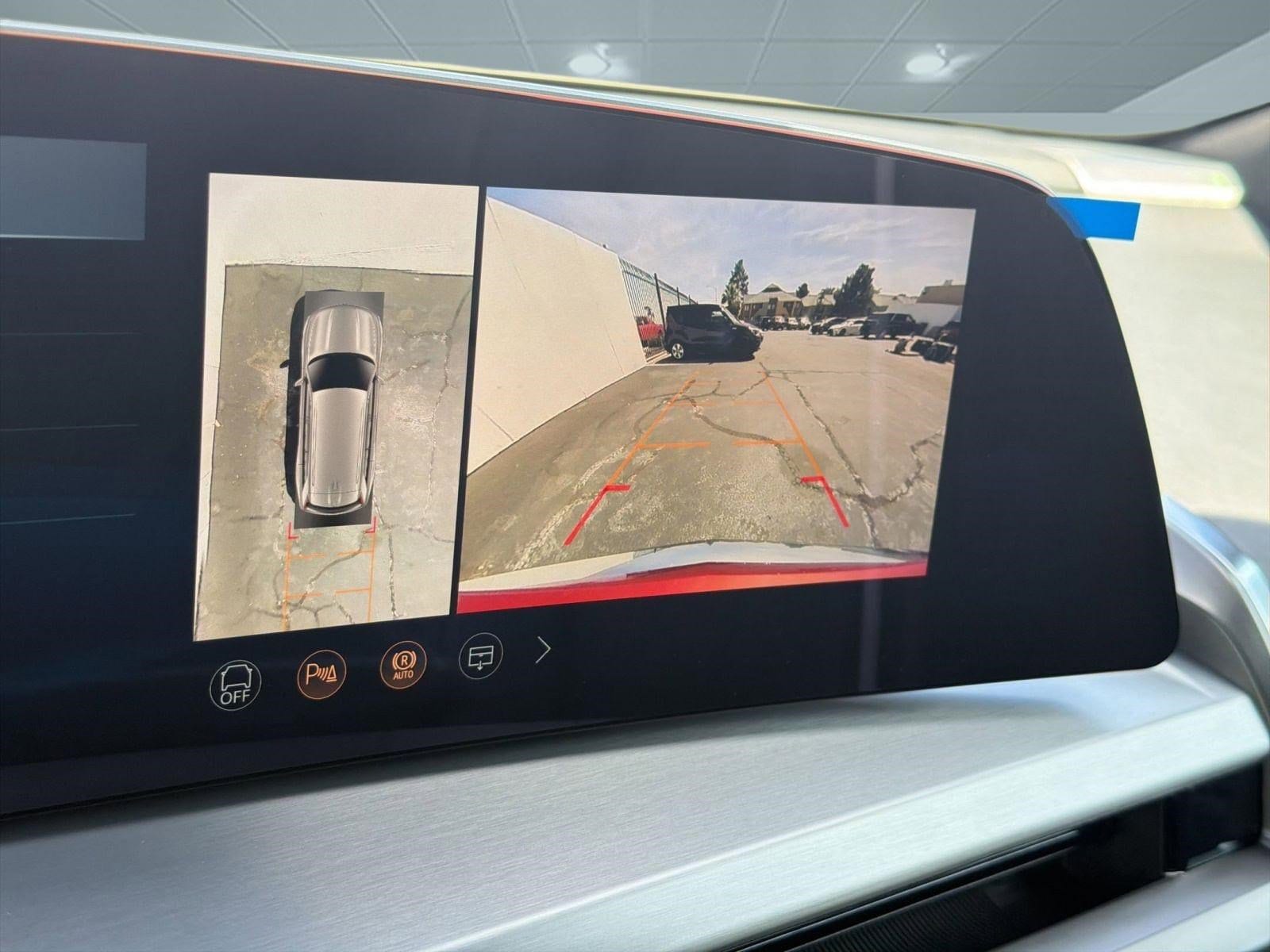 2026 Cadillac VISTIQ Luxury - Photo 24