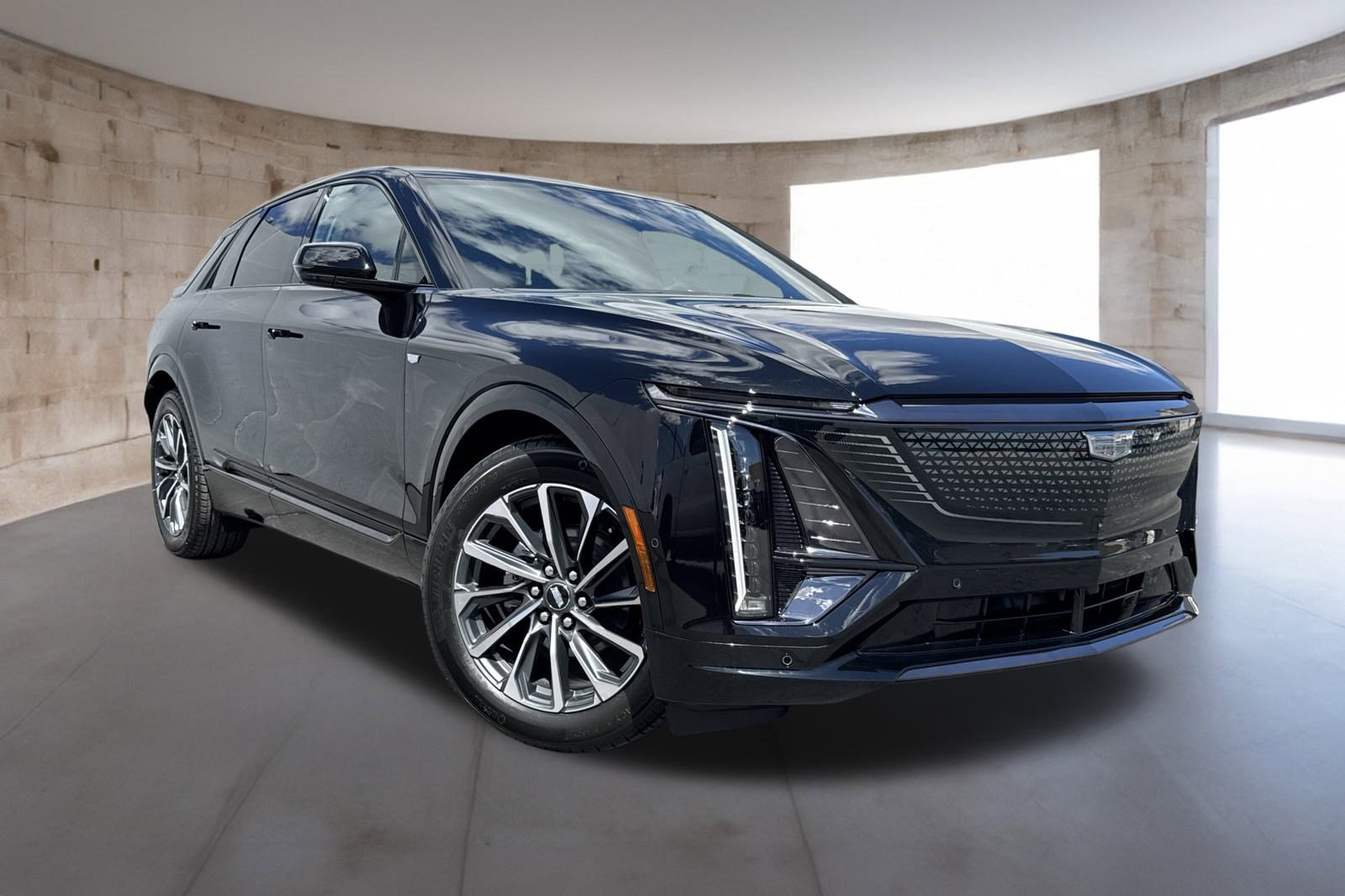 2025 Cadillac Lyriq Sport photo 3