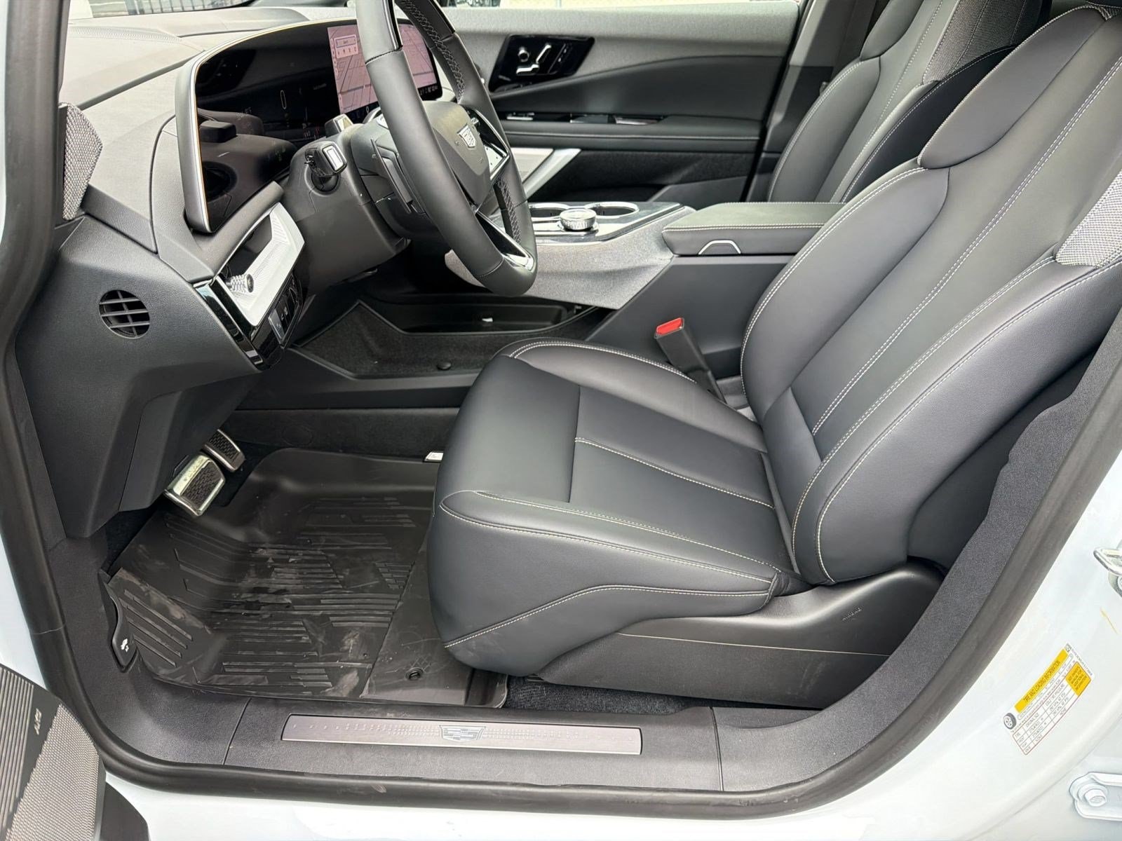2026 Cadillac OPTIQ Sport - Photo 4