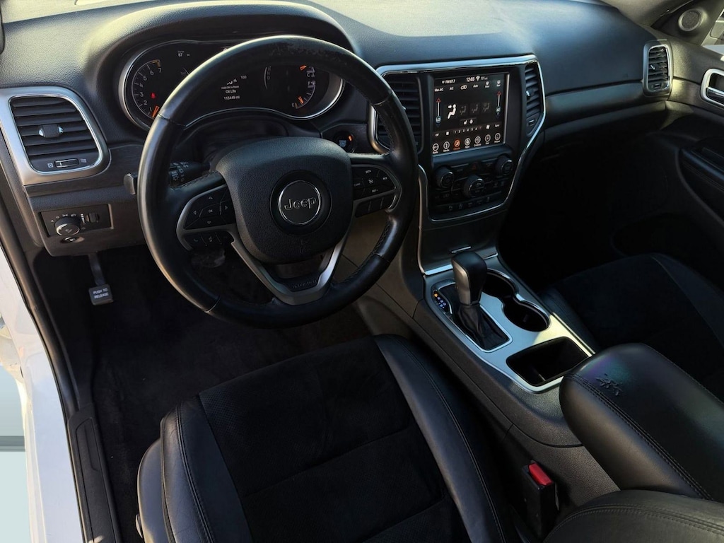 Used 2018 Jeep Grand Cherokee Altitude