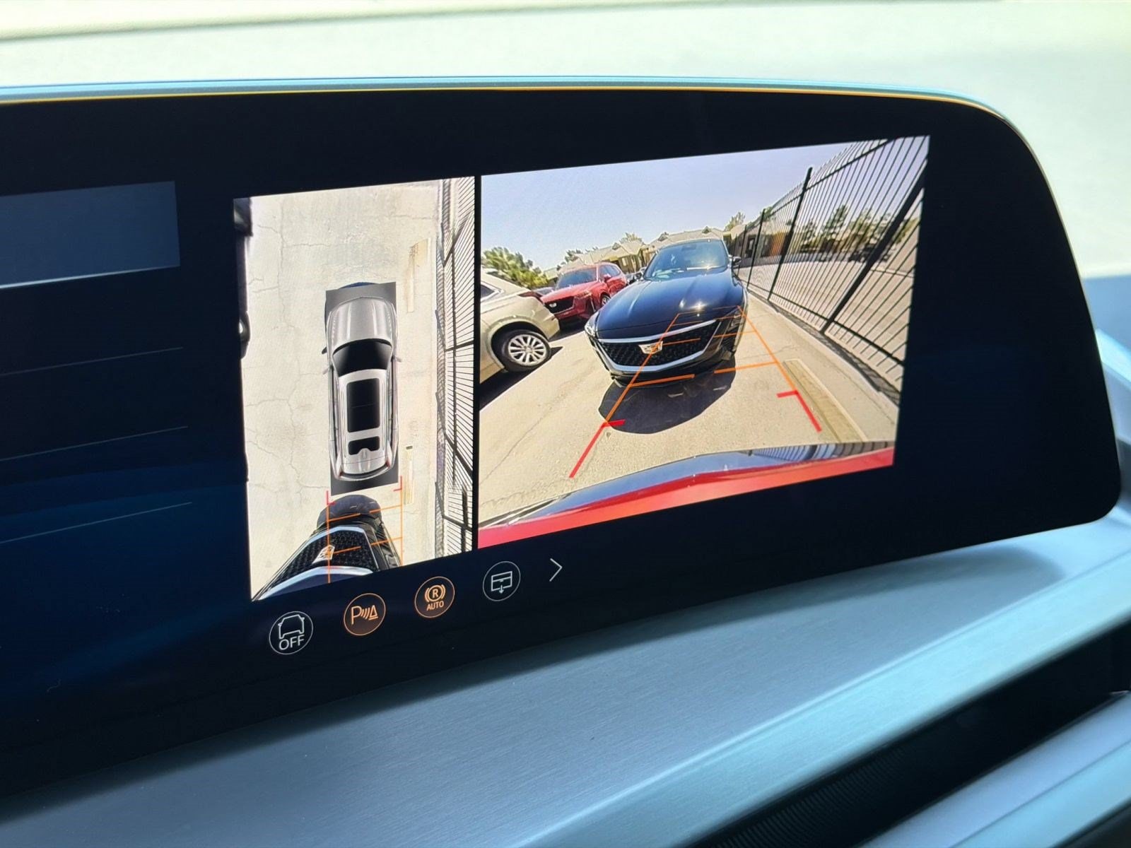 2027 Cadillac VISTIQ Sport - Photo 17