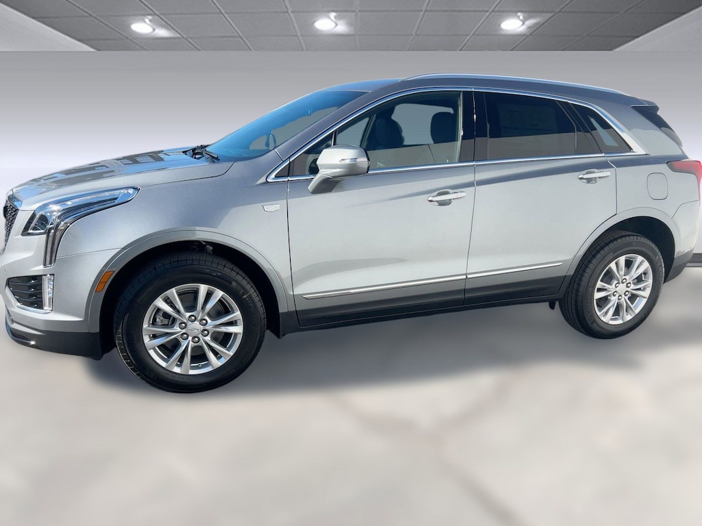 New 2025 CADILLAC XT5 Luxury SUV