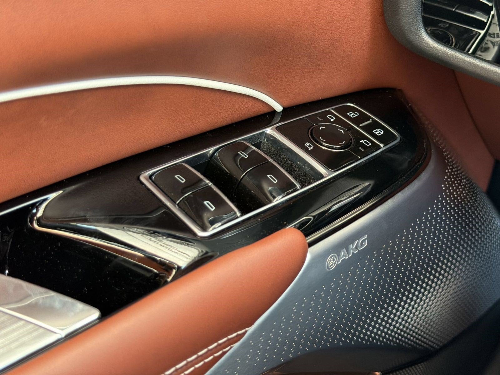 2027 Cadillac LYRIQ Signature Sport - Photo 14