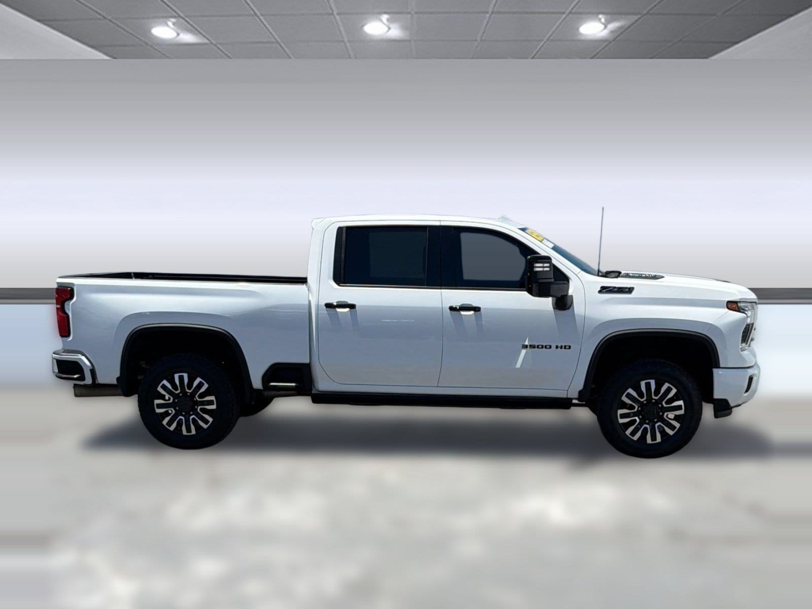 2024 Chevrolet Silverado 3500HD LTZ - Photo 7