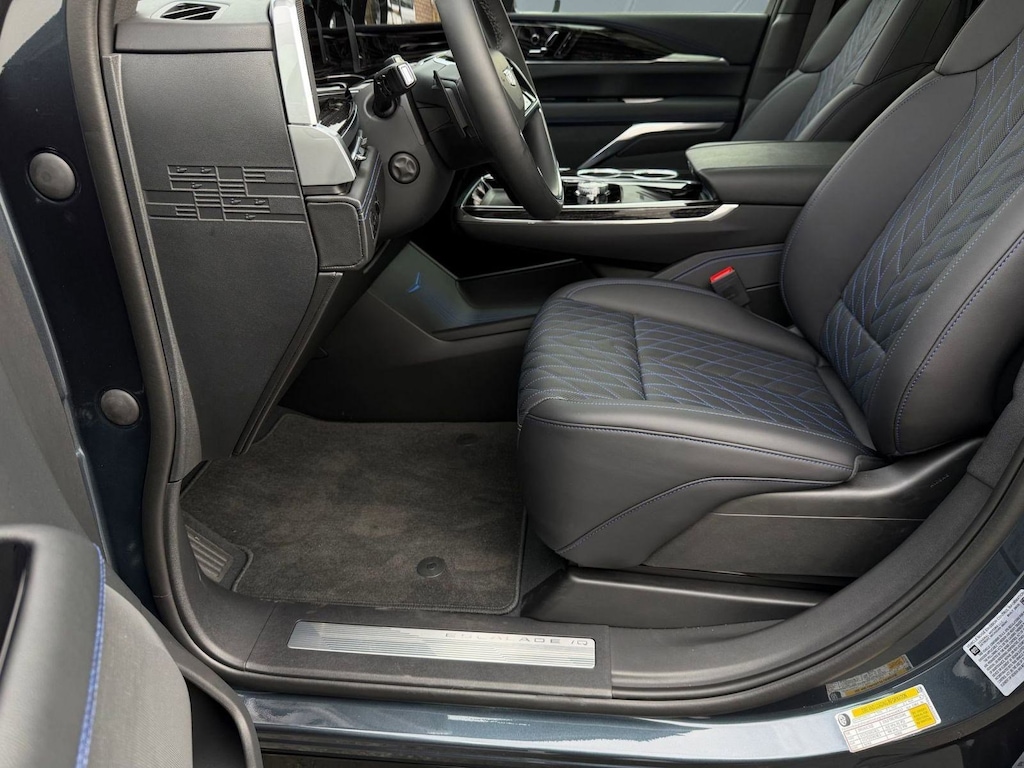 New 2026 CADILLAC ESCALADE IQ Luxury SUV