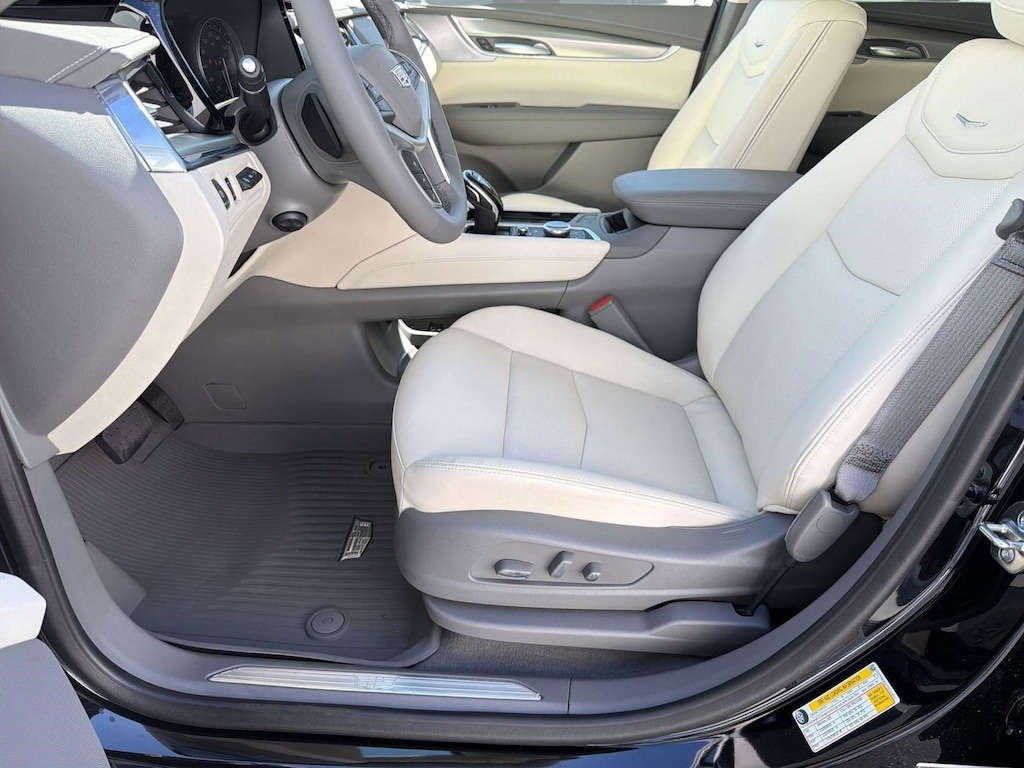 New 2026 CADILLAC XT5 Premium Luxury SUV