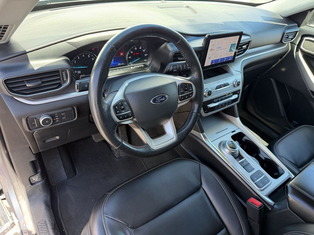 Used 2022 Ford Explorer XLT