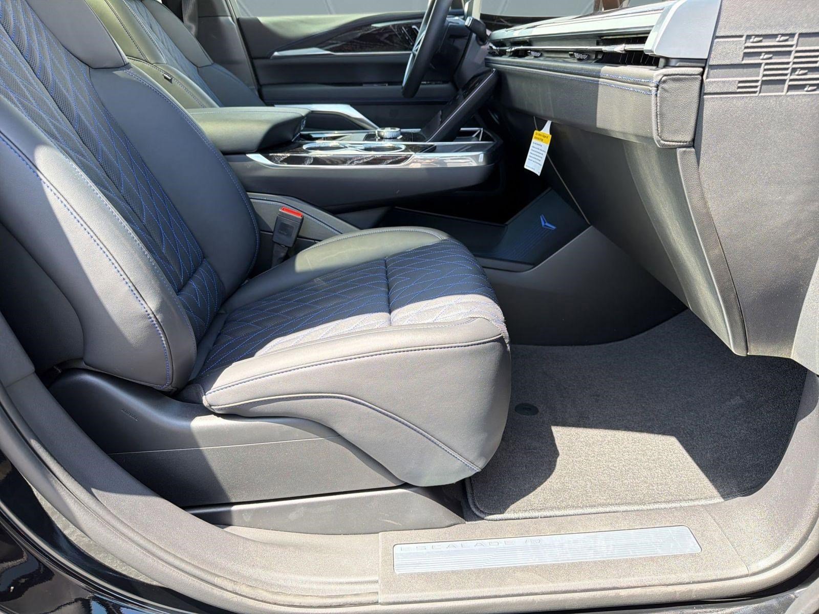 2026 Cadillac Escalade IQL Luxury - Photo 29
