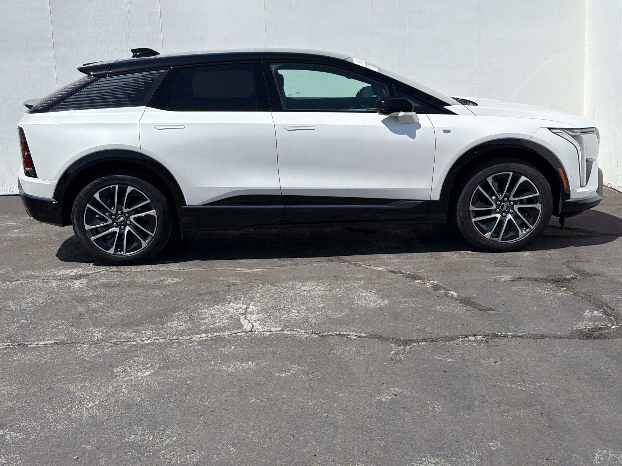 OPTIQ Sport 1 SUV
