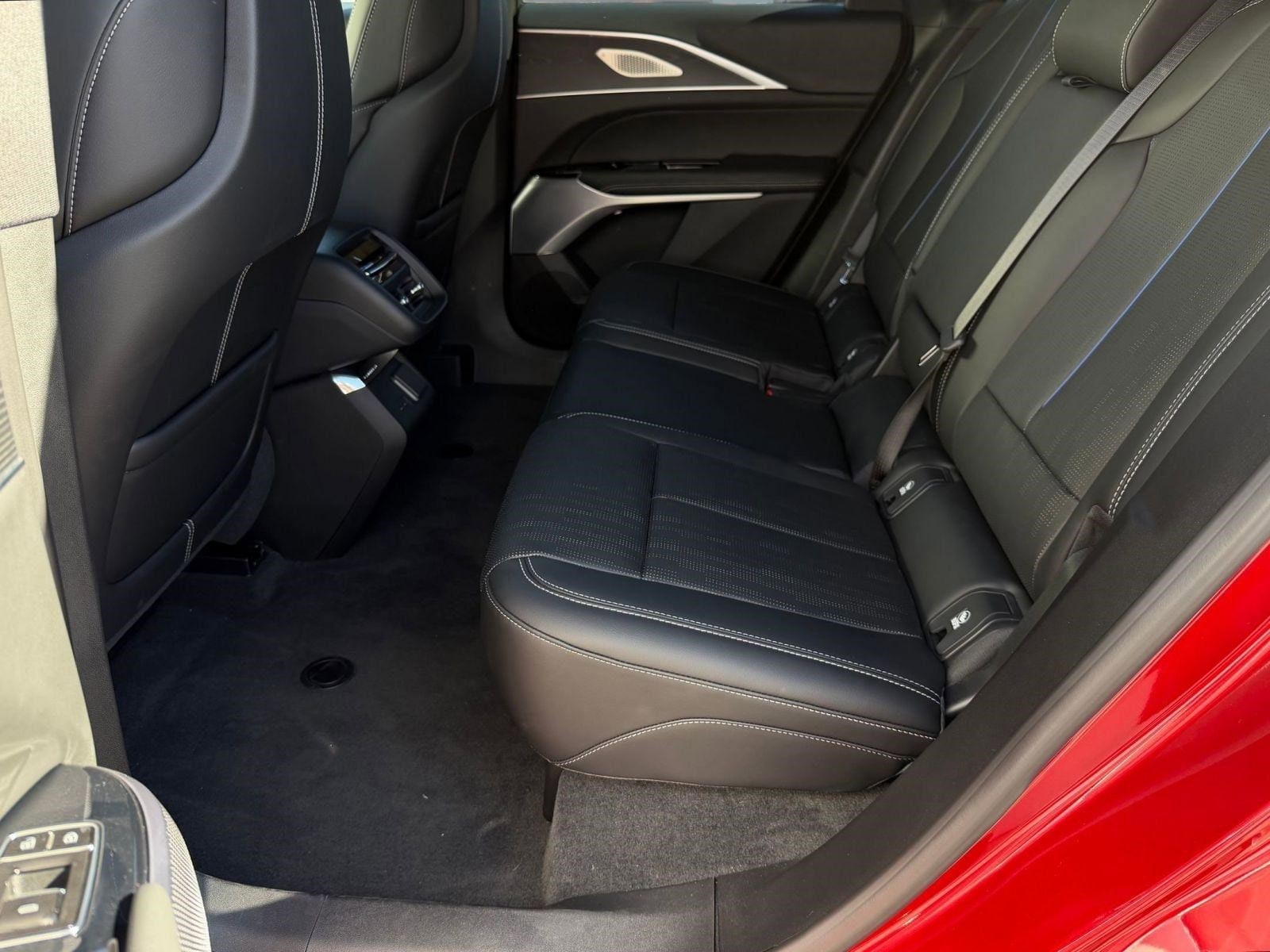 2026 Cadillac LYRIQ V - Photo 12