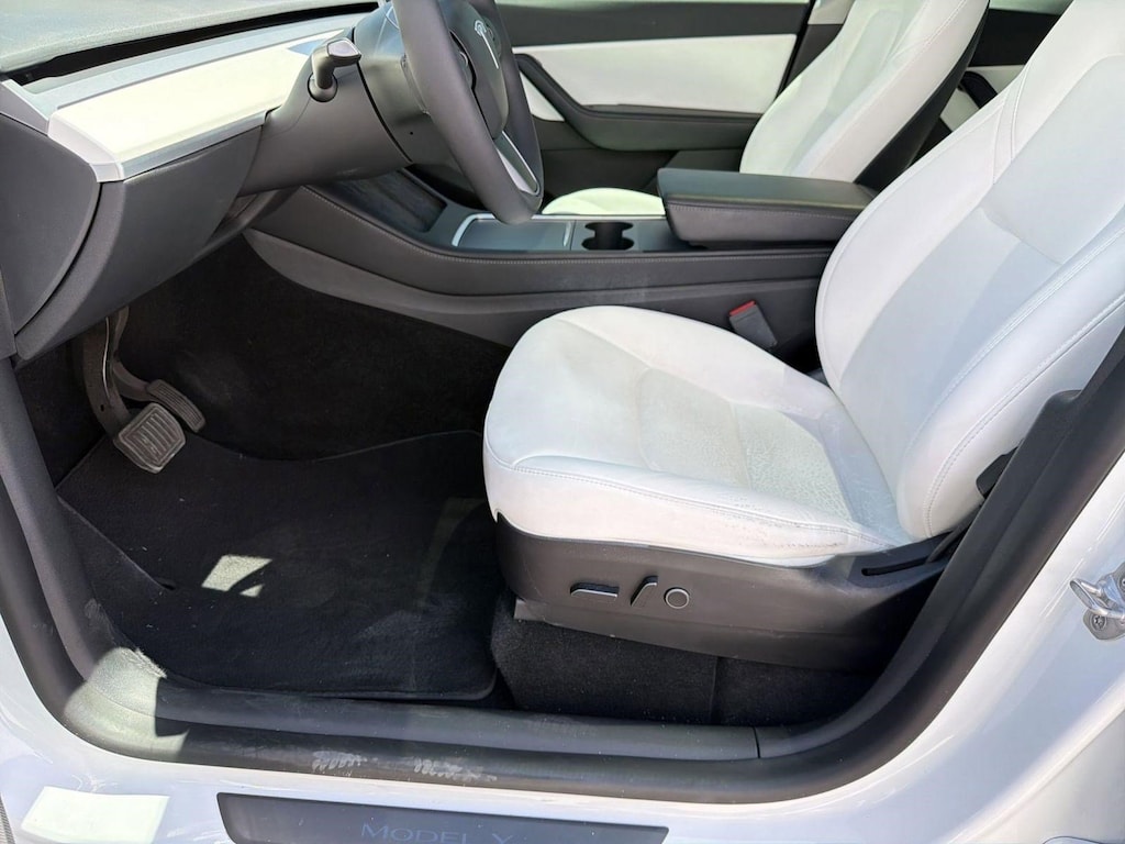 Used 2022 Tesla Model Y Long Range