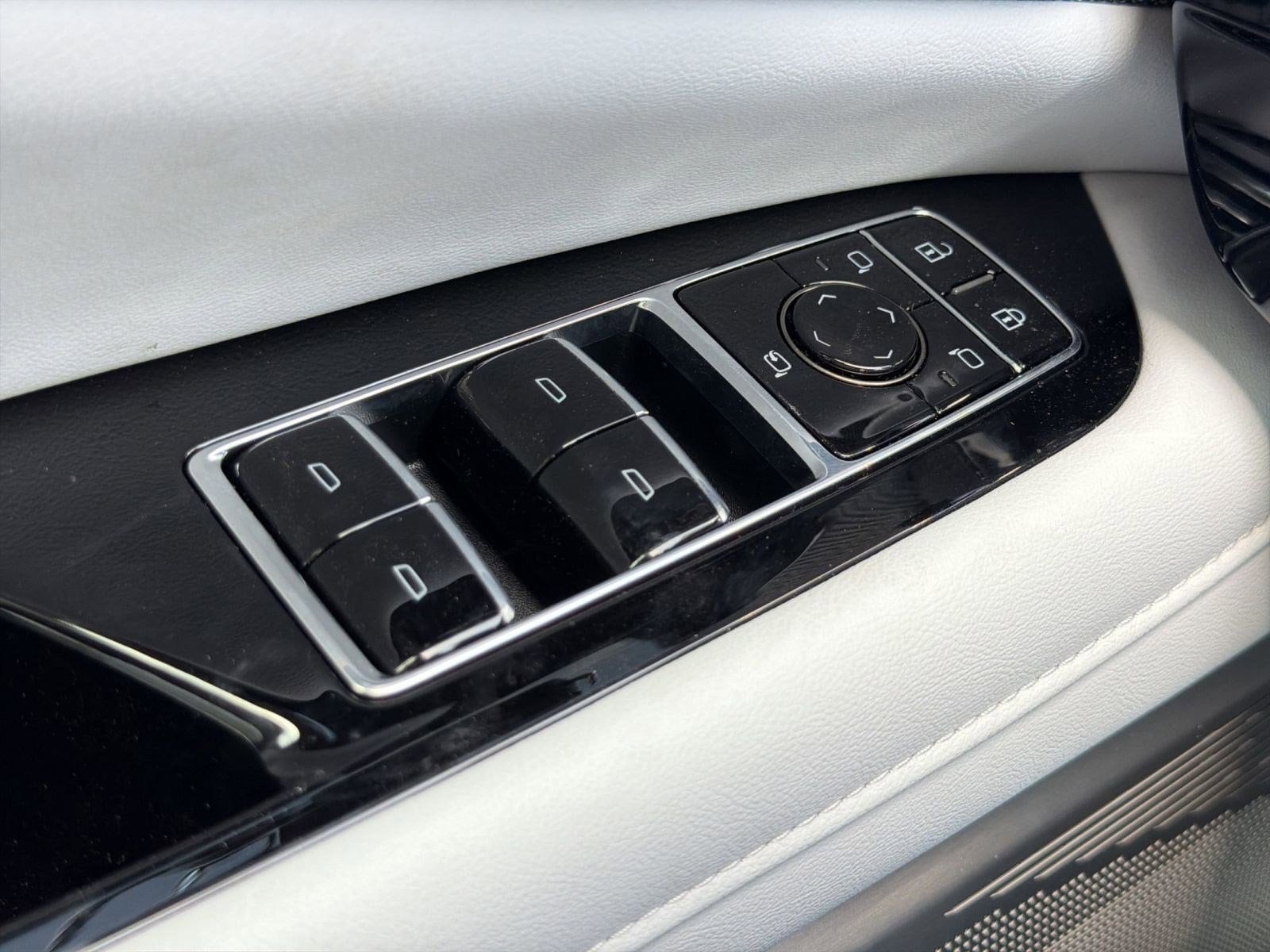 2026 Cadillac OPTIQ Sport - Photo 12