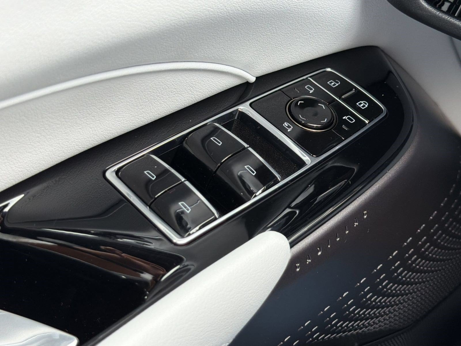 2026 Cadillac LYRIQ Sport - Photo 14