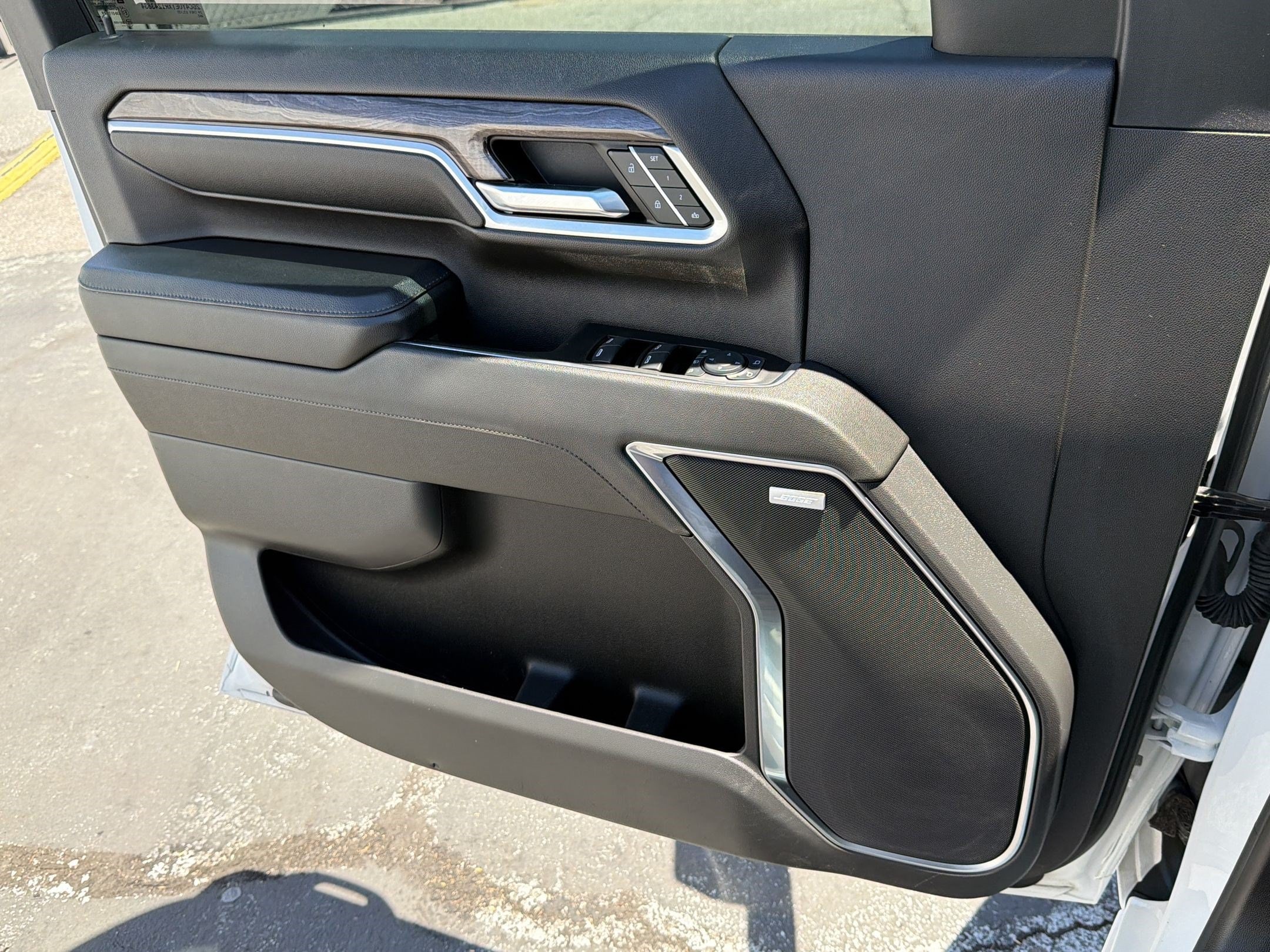 2024 Chevrolet Silverado 3500HD LTZ - Photo 26