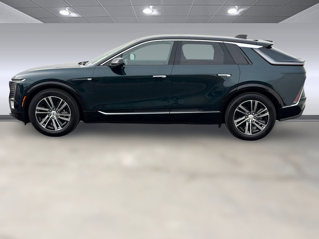New 2026 CADILLAC LYRIQ Luxury SUV