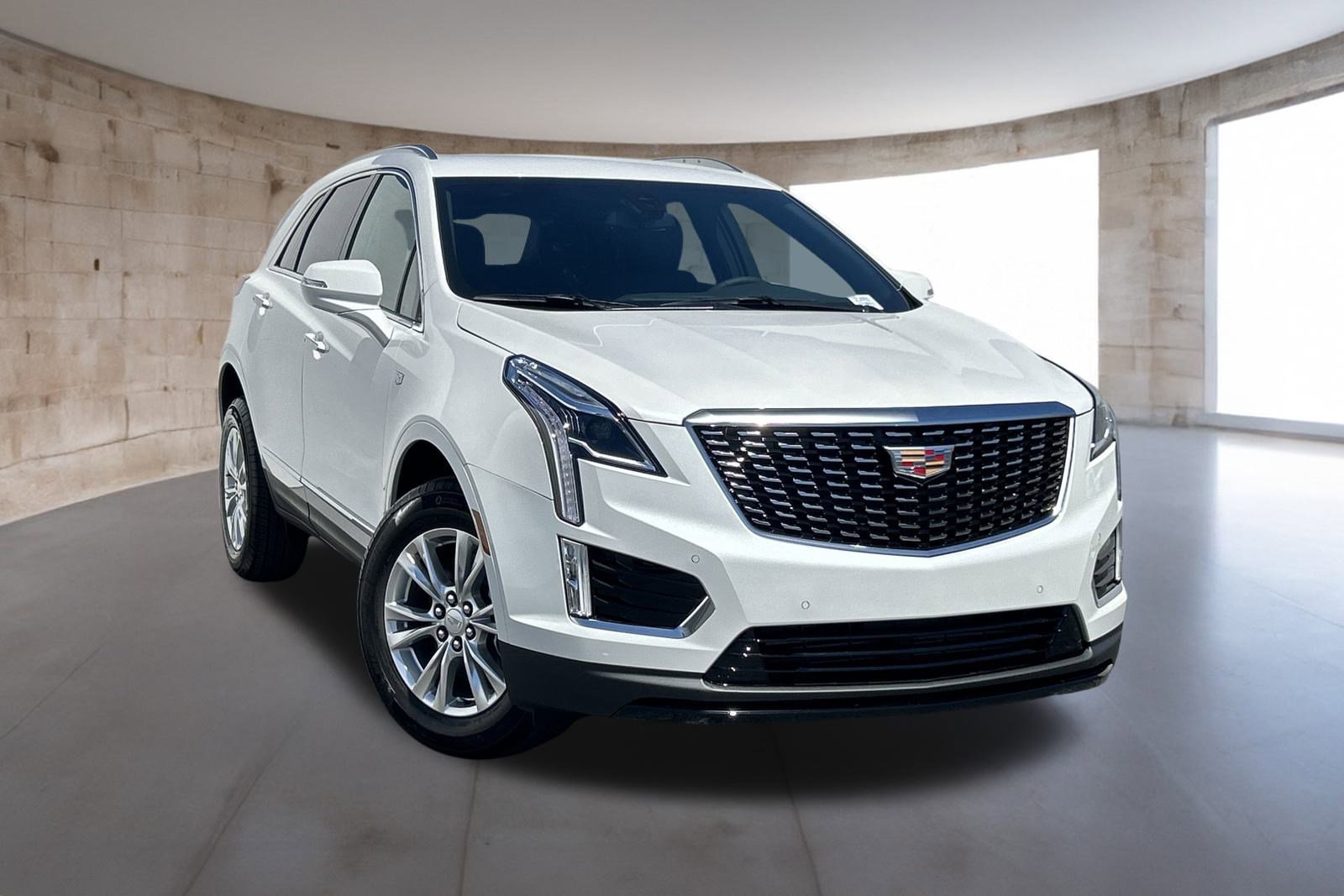 2025 Cadillac XT5 Luxury photo 3