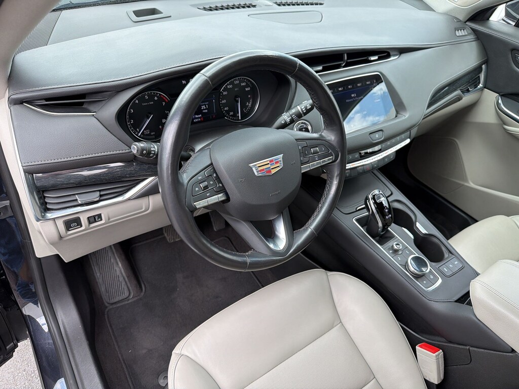 Certified 2023 CADILLAC XT4 FWD Premium Luxury SUV