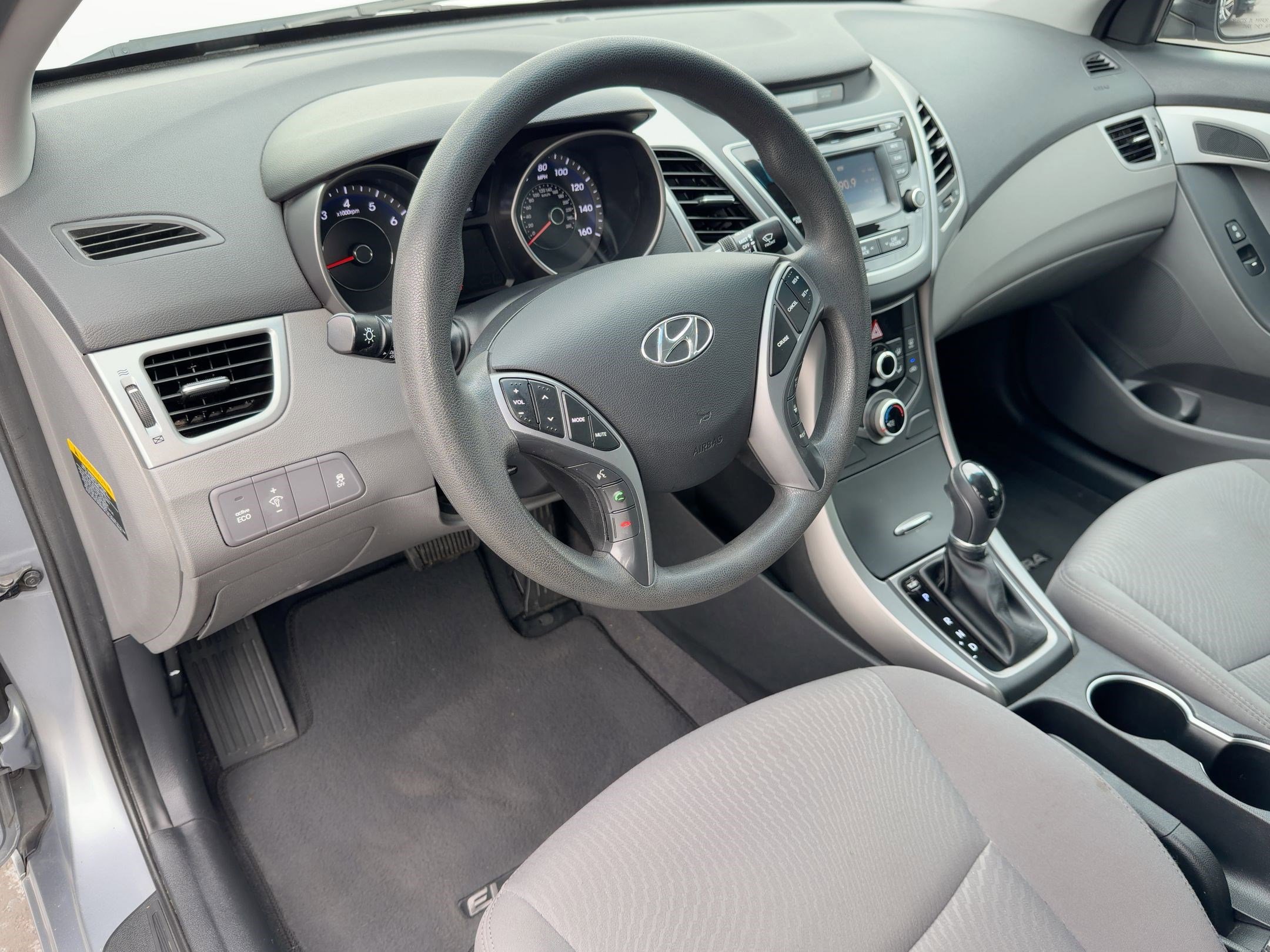 Used 2015 Hyundai Elantra SE with VIN 5NPDH4AE9FH613550 for sale in Las Vegas, NV
