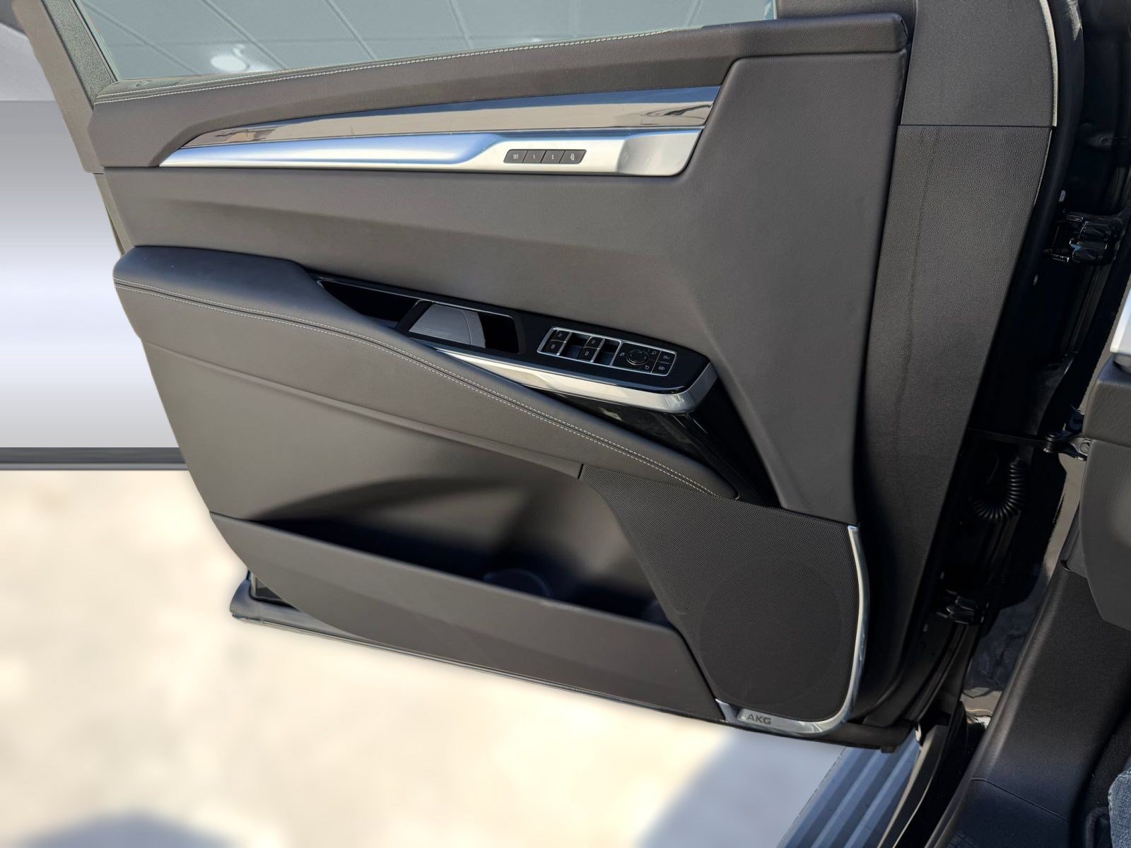2026 Cadillac Escalade ESV Sport - Photo 13
