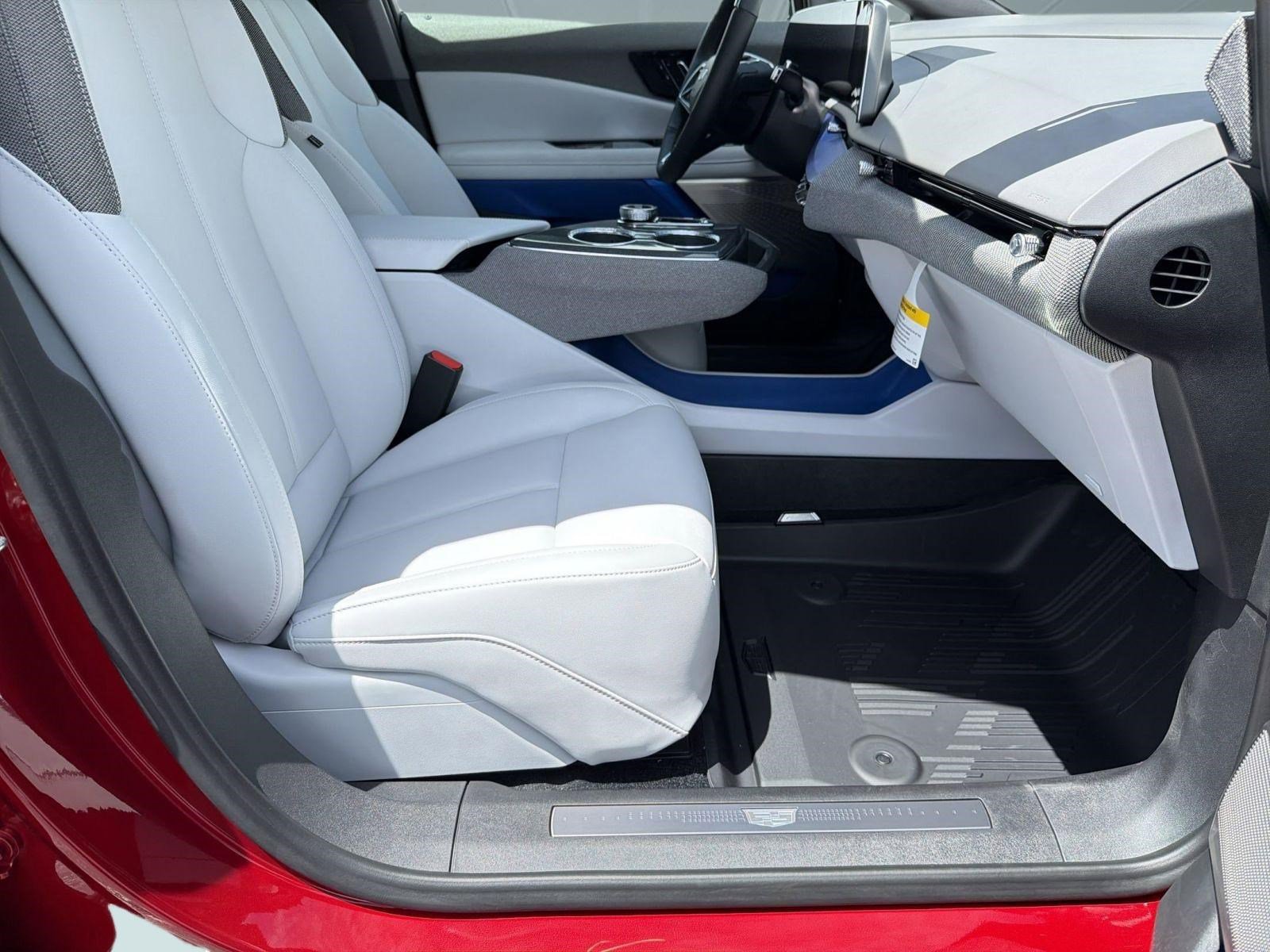2026 Cadillac OPTIQ Sport - Photo 29