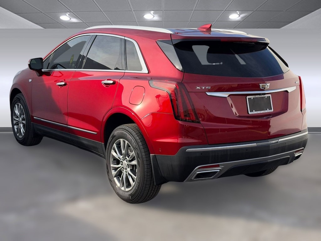 Used 2021 CADILLAC XT5 Premium Luxury SUV